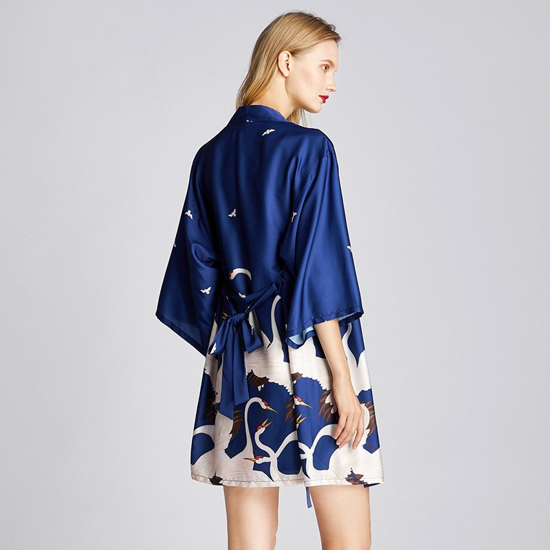 Áo choàng ngủ (ko kèm váy) lụa satin cao cấp áo choàng kimono sang trọng phong cách Nhật hình chim hạc flamingo sang trọ | BigBuy360 - bigbuy360.vn
