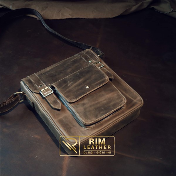 Túi Đeo Chéo Da Bò Sáp Bền Đẹp Khóa Bấm Cá Tính