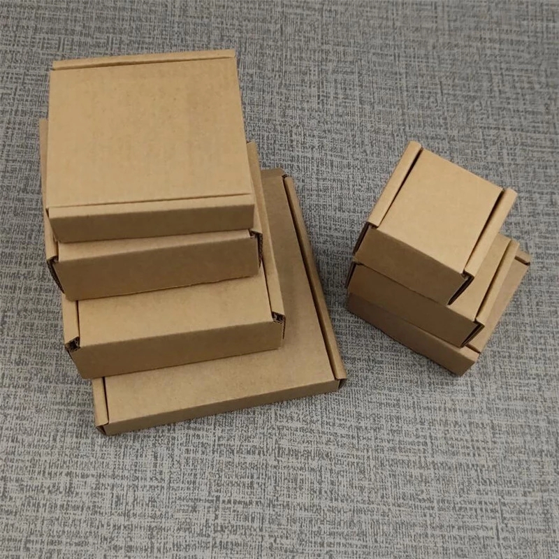 Hộp carton đóng gói vuông giấy kraft tự nhiên nhiều kích cỡ khác nhau