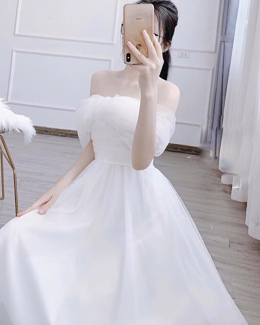 Váy công chúa trễ vai
