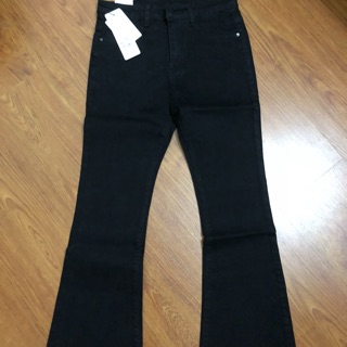 Quần bò ống loe ( jeans )