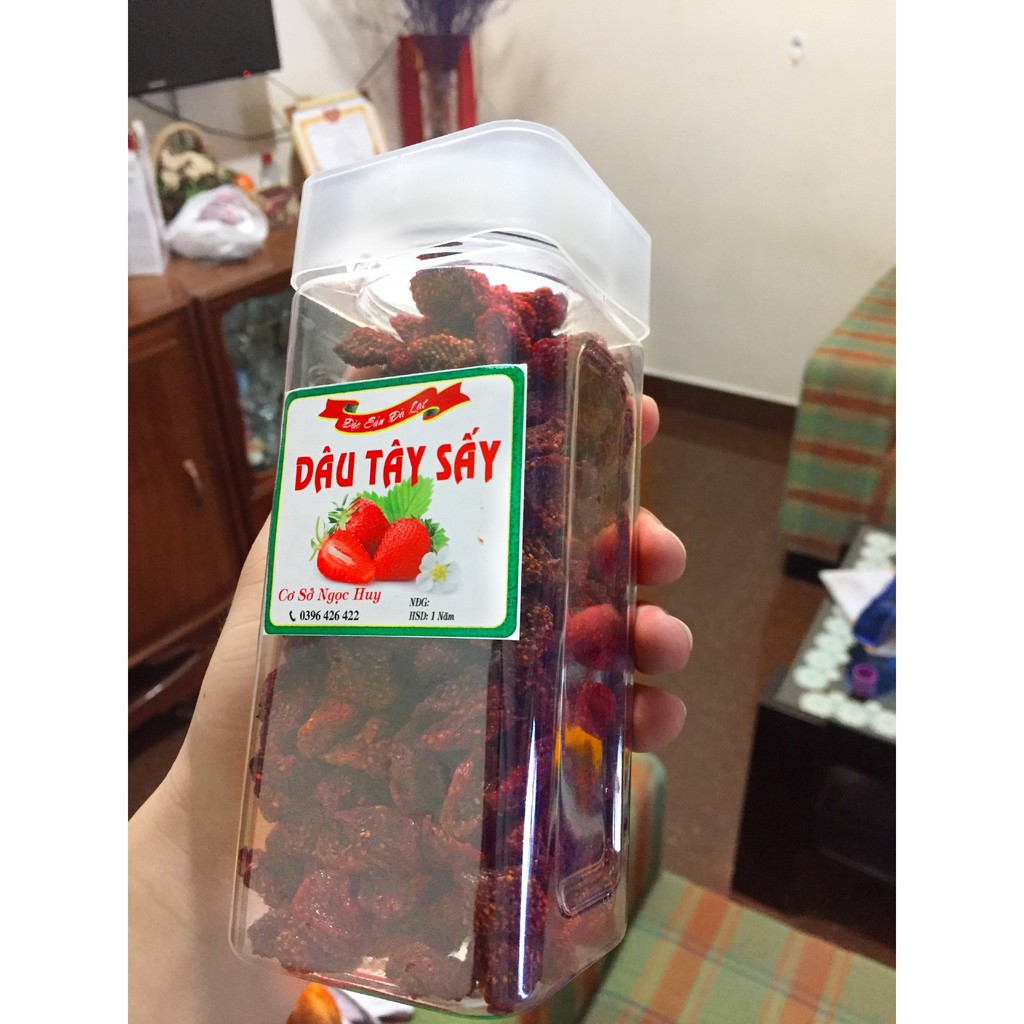 Dâu tây tươi sấy Dẻo Trồng tại Đà Lạt 300g không đường chua ngọt loại 1 | Trái dâu tây dẻo đặc sản Đà Lạt Ngọc Huy