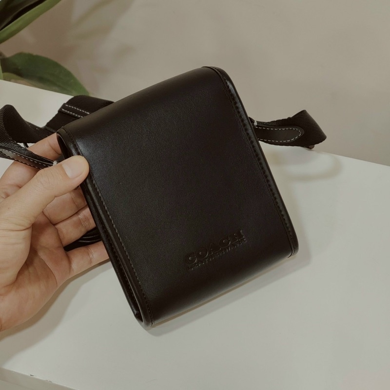 Sẵn✨ TÚI COACH ĐEO CHÉO CHARTER C2388 2 màu