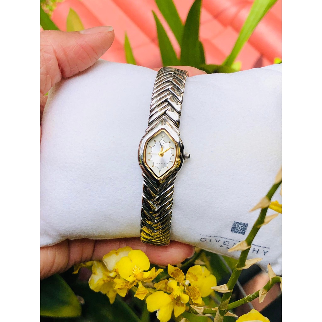 Đồng hồ nữ hiệu Valentino Giorni, dây thép đúc, hàng đã qua sử dụng