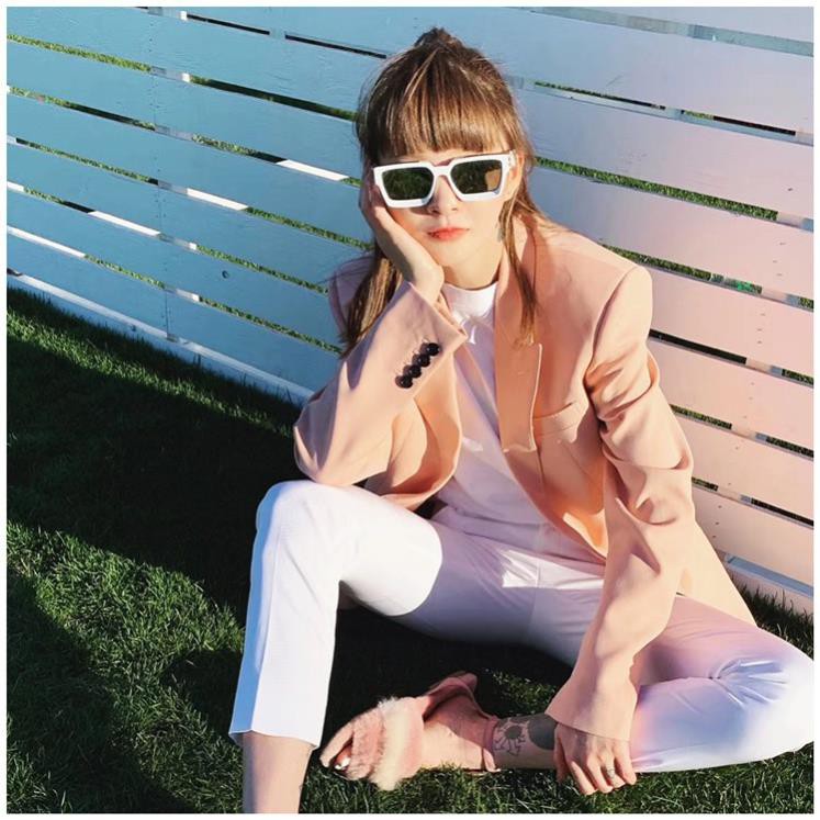 Kính râm unisex đẳng cấp sang chảnh thời trang giá rẻ | BigBuy360 - bigbuy360.vn