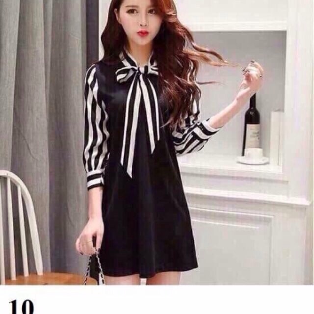 đầm dáng suông giả yếm cột nơ cổ