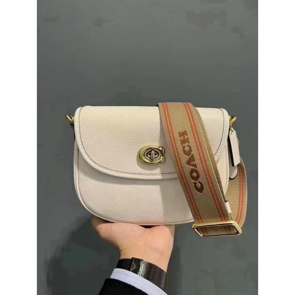 Túi xách Coach mẫu mới trẻ trung