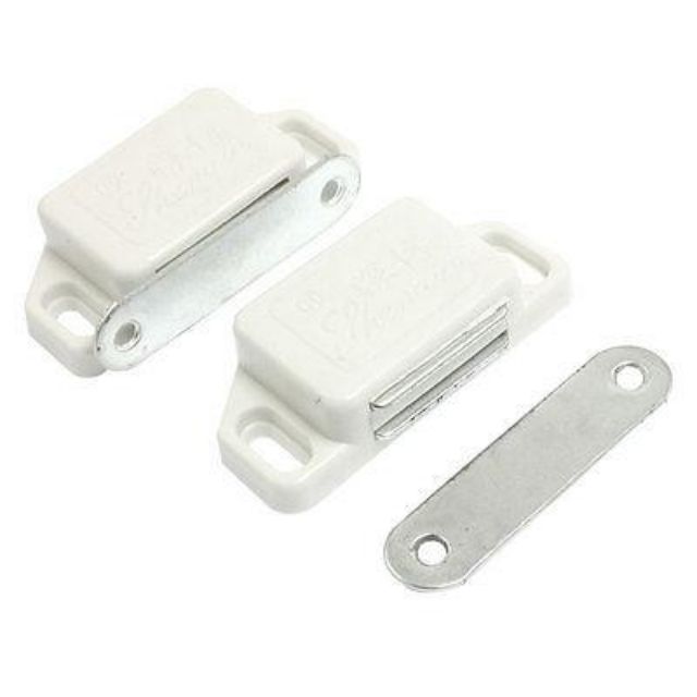 Nam châm hít cửa tủ, trạn bếp