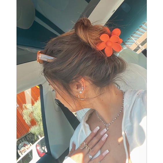 Kẹp tóc hình hoa bằng nhựa Acrylic