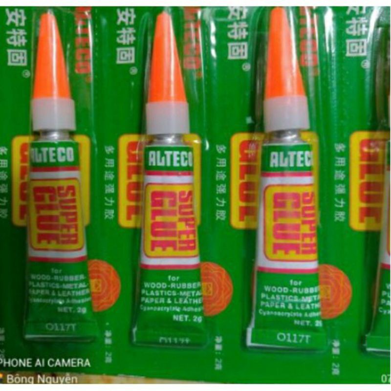 Keo dán đa năng (1 tuýp)