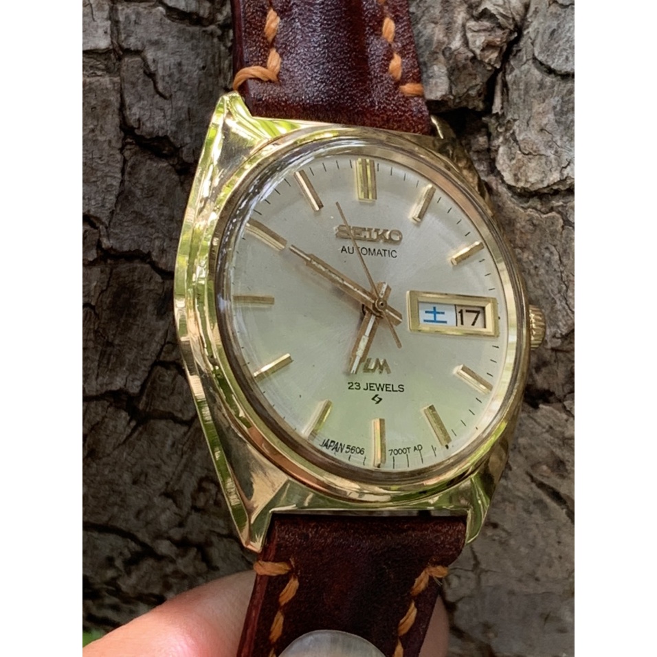 Đồng hồ nam SEIKO cơ cổ của Nhật