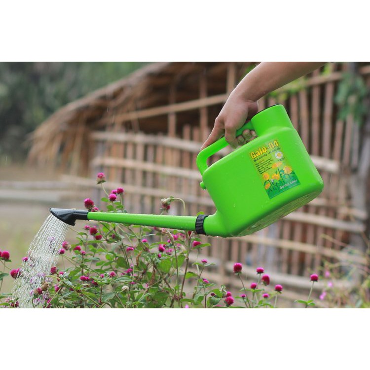 Bình tưới cây 2 kiểu 4L - Nhựa PE DUDACO để ngoài trời không nứt vỡ
