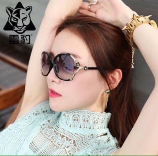 Kính râm Nữ Thời trang Hoa trà cực CHẤT