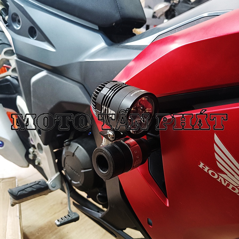 Pat bắt đèn hốc xi nhan Winner X V3 2022