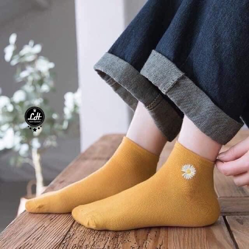 Tất vớ nữ cổ ngắn hoa cúc - tất cổ ngắn Hàn Quốc nhiều màu Lê Huy Fashion MS TAT01