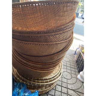 lồng bàn bằng mây tre