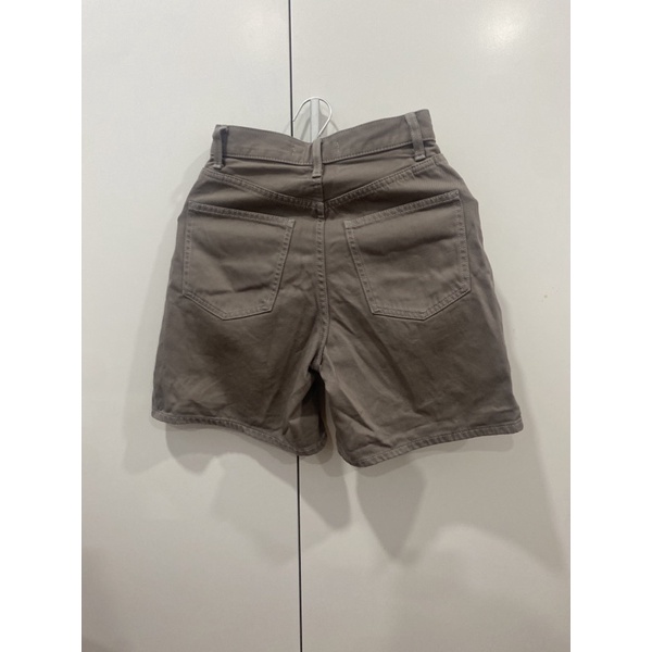 Pass quần ngố uniqlo
