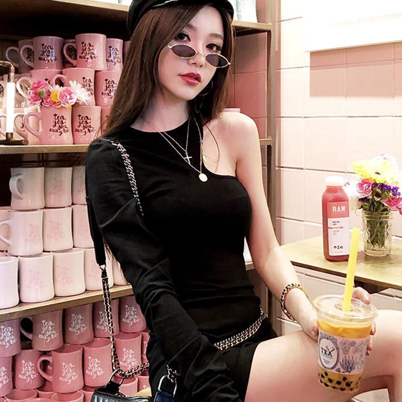 Đầm ôm dáng tay dài cổ tròn thiết kế ôm sát quyến rũ