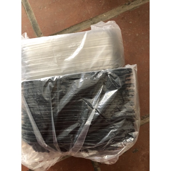 50 Hộp nhựa HT 17 đế đen nắp trong đựng thực phẩm
