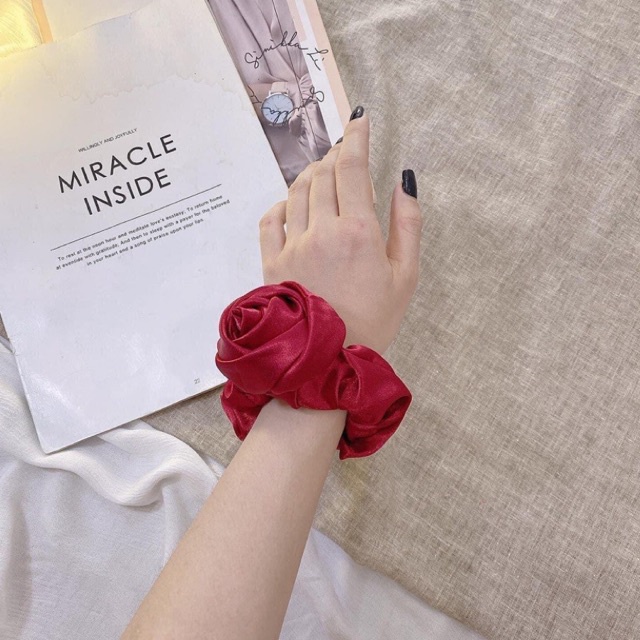 Dây buộc tóc hoa Hồng phong cách cổ điển. Ảnh thật chính chủ shop. Vải lựa xịn xò.hàng shop sẳn số lượng