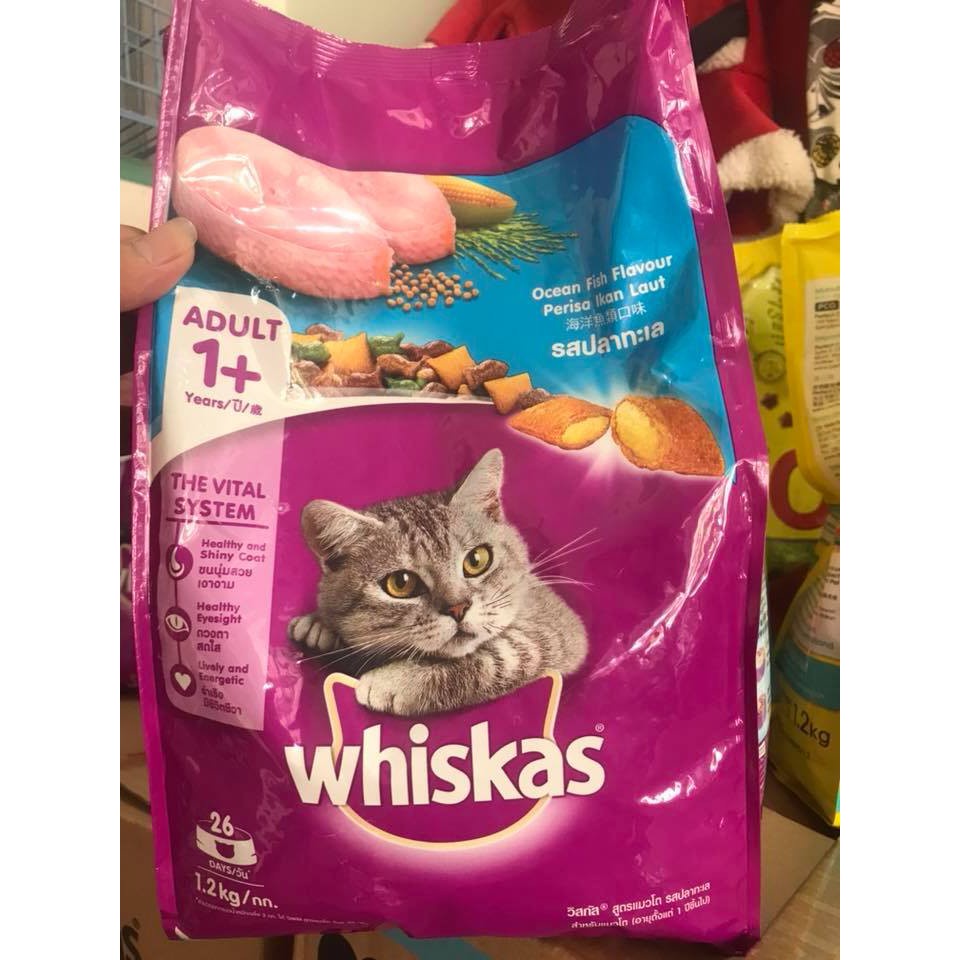 Thức ăn mèo lớn whiskas vị cá biển gói 1,2kg