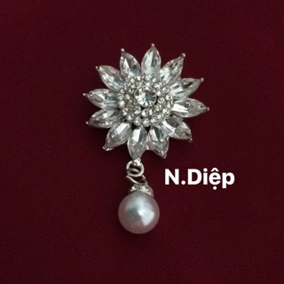 Ghim cài áo đính đá