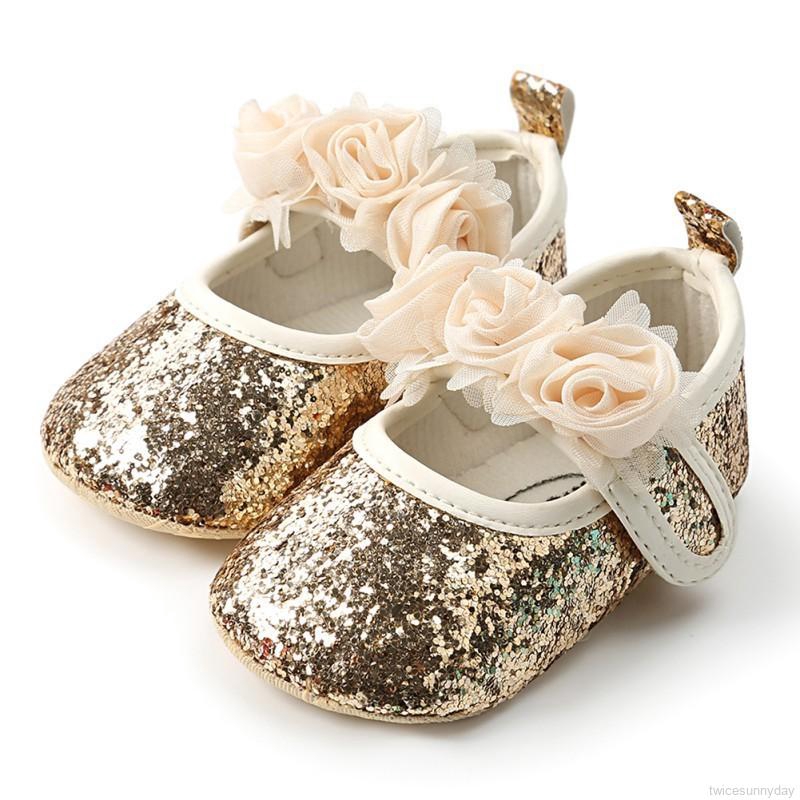 Giày tập đi ren hoa đế mềm chống trượt cho bé gái