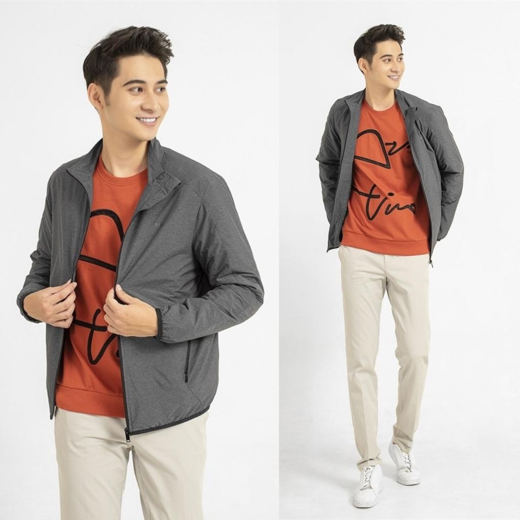 Áo khoác gió nam 2 lớp Aristino AJKR01 Jacket dáng Regular suông vừa cổ trụ khỏe khoắn trơn màu vải Polyester bền màu
