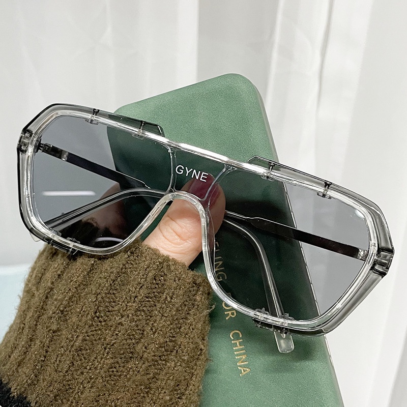 Kính Mát Gọng Kim Loại Oversize Cho Nữ