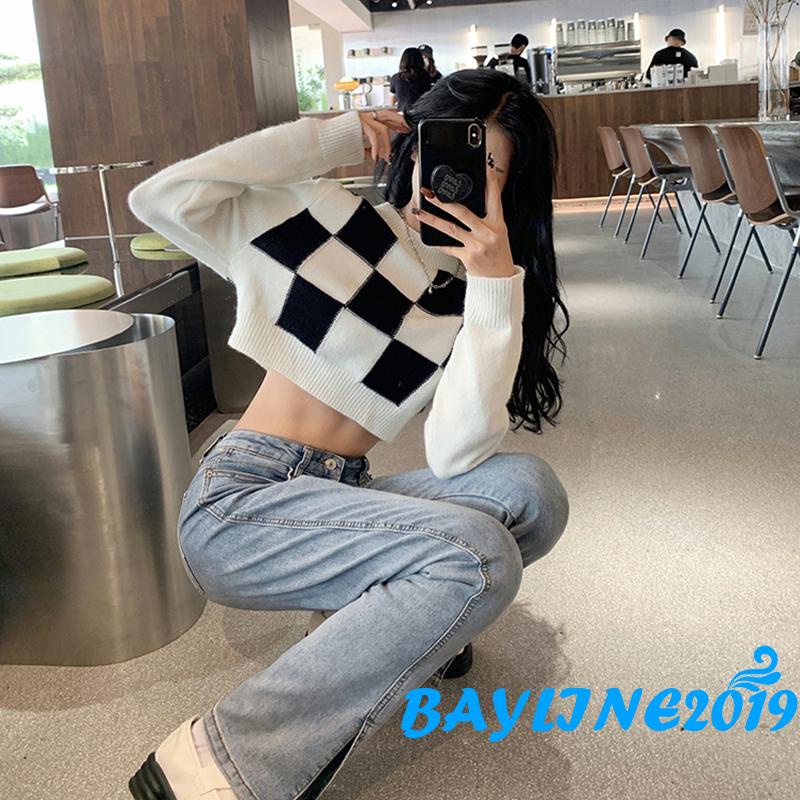 Áo croptop tay dài cổ tròn họa tiết kẻ sọc thiết kế thời trang dành cho nữ