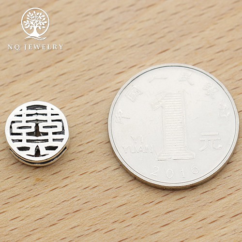 Charm bạc song hỷ tròn xỏ ngang - NQ Jewelry