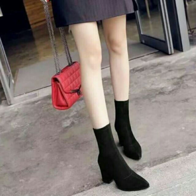 Boot da lộn Hot Hit