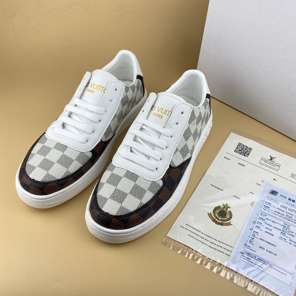 Giày nam sneaker LV là mẫu giày thể thao mới nhất 2 màu caro trắng nổi trội, sang trọng đế cao su chỉ máy chắc chắn