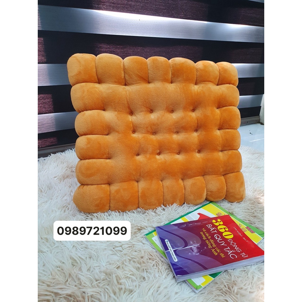 Đệm Ngồi Bệt Hình Bánh Quy Vải Nhung Mềm Mại Êm Ái - Kích Thước 45cm x 40cm