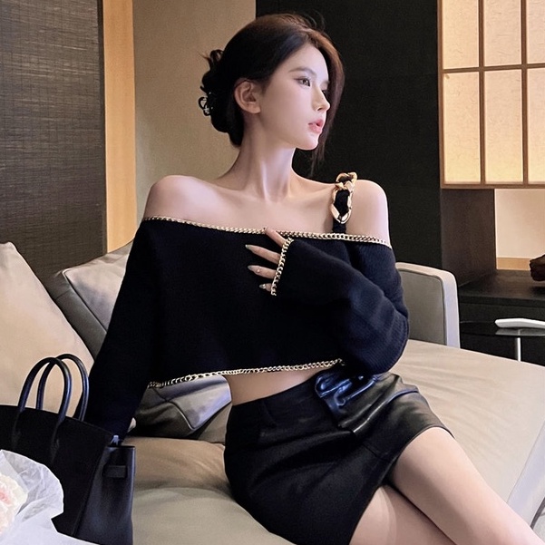 Áo Dệt Kim Trễ Vai Tay Dài Màu Đen Phong Cách Hàn Quốc