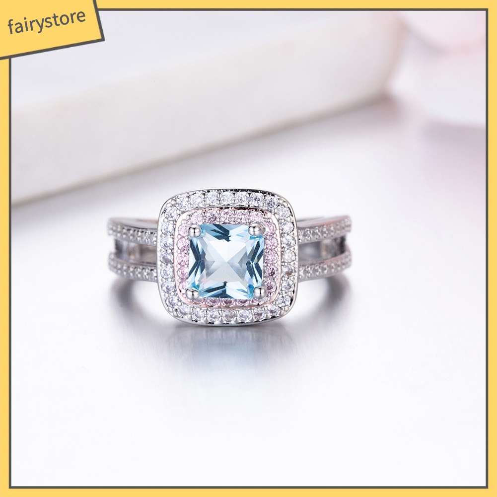 Nhẫn đính đá vuông sang trọng cao cấp