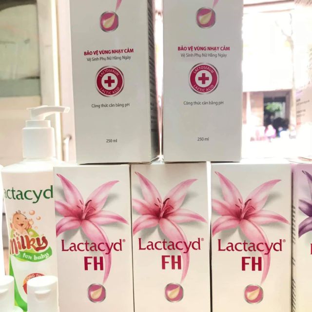 Lactacyd 250ml màu hồng