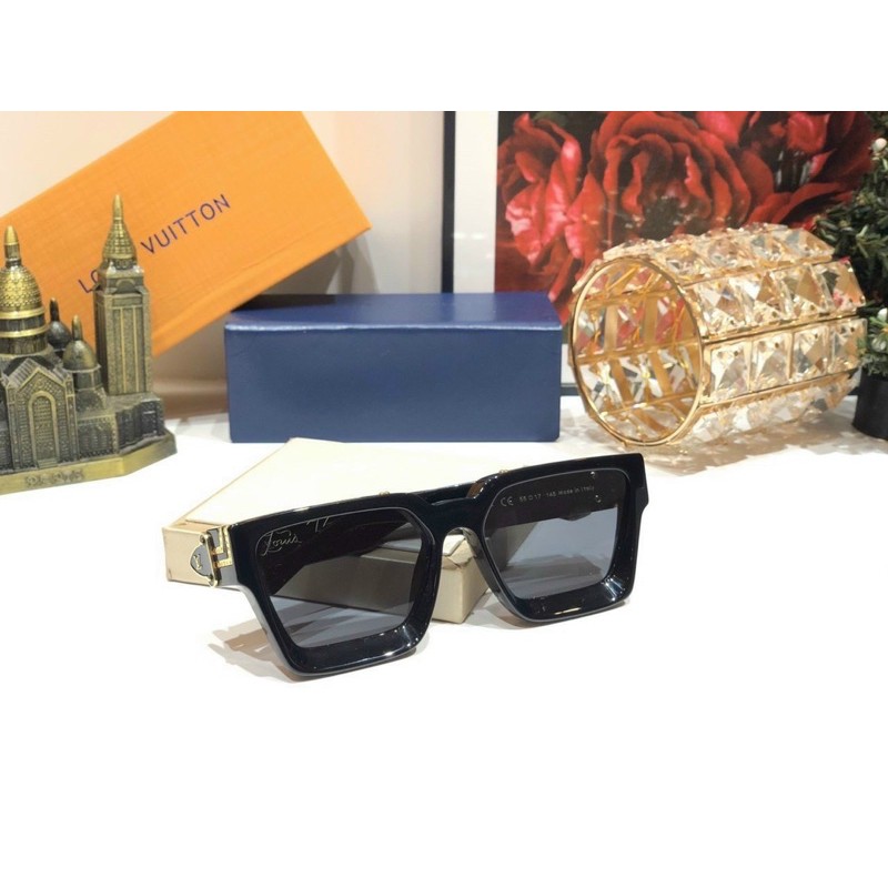 Kính Thời Trang Fom Vuông Huyền Thoại