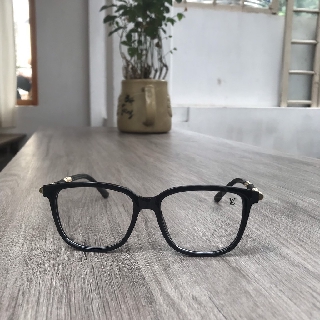 Gọng cận LV - kính độ cao cấp - kính mắt