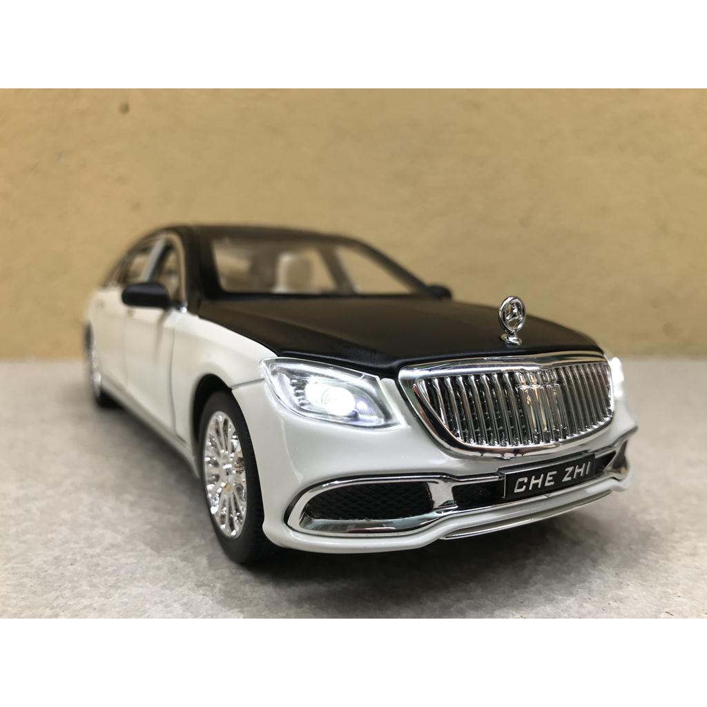 Mô hình xe Mercedes-Maybach S600 2022 1:24