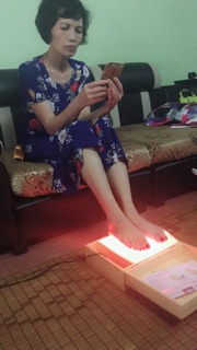 Đá muối massage chân