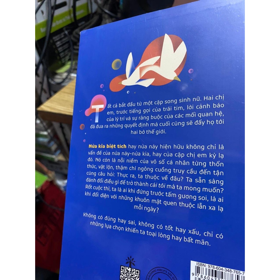 Sách - Nửa kia biệt tích ( Huy Hoàng )