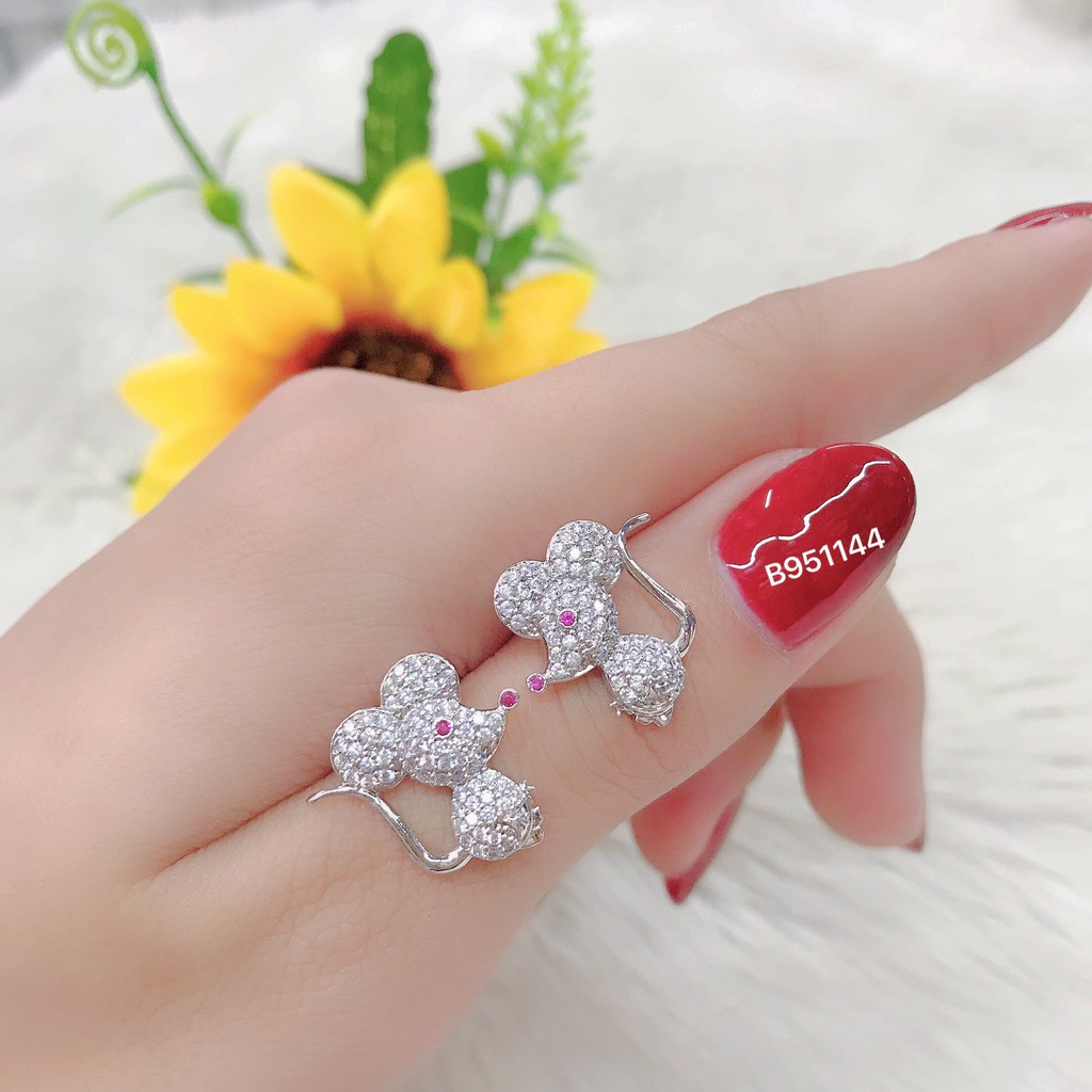Bông tai nữ họa tiết chú chuột đính đá trắng UHA , chuôi cài chắc chắn, kiểu dáng hiện đại, thu hút, sang trọng