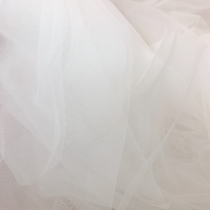 Lưới trắng cứng