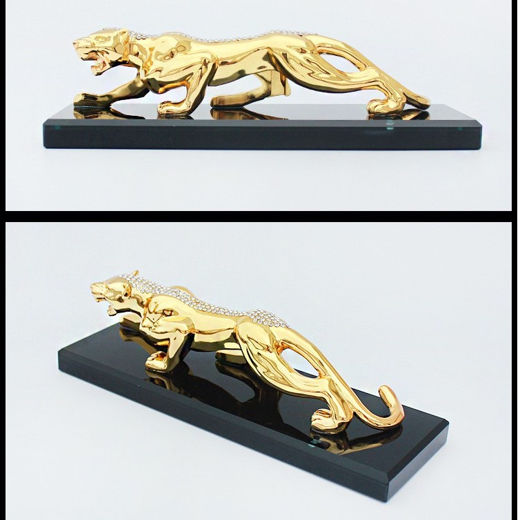 TƯỢNG BÁO CAO CẤP TRANG TRÍ Ô TÔ