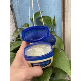 Sáp dưỡng ẩm đa năng Vaseline 49g