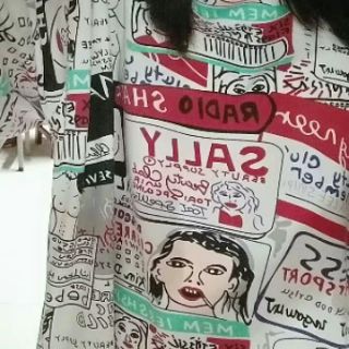 Áo phông hình cô gái ulzzang