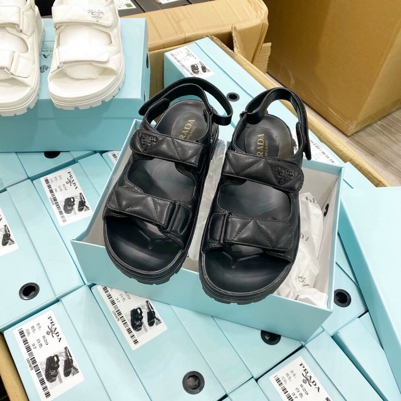 Sandal prada 2 quai dán mai phương bùi