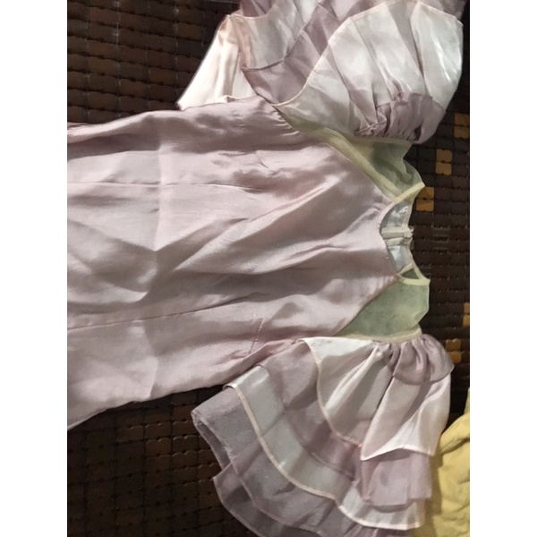 Áo dài Vân anh Scarlet pass