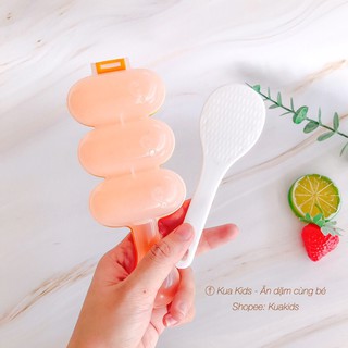 Dụng cụ lắc cơm nắm cho bé